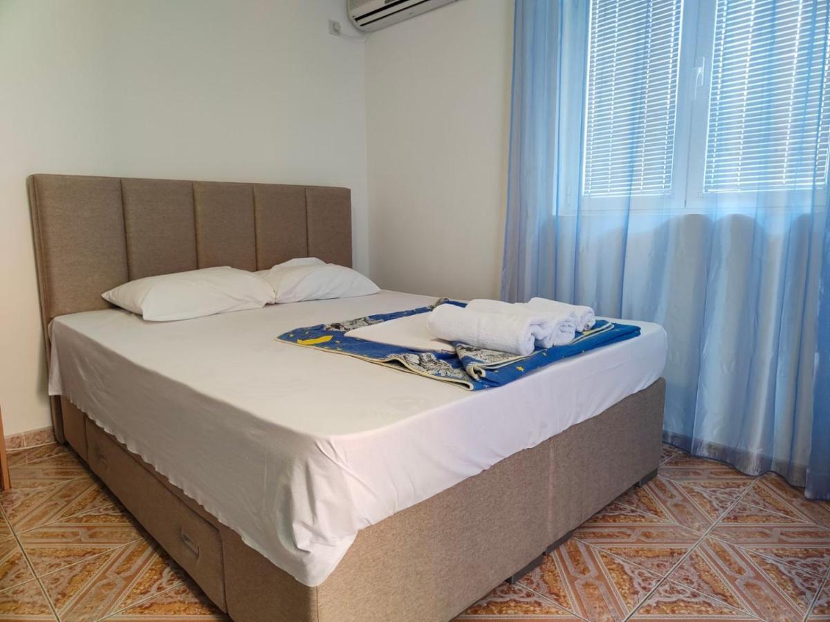 Apartments Drobni Pijesak Petrovac Ngoại thất bức ảnh