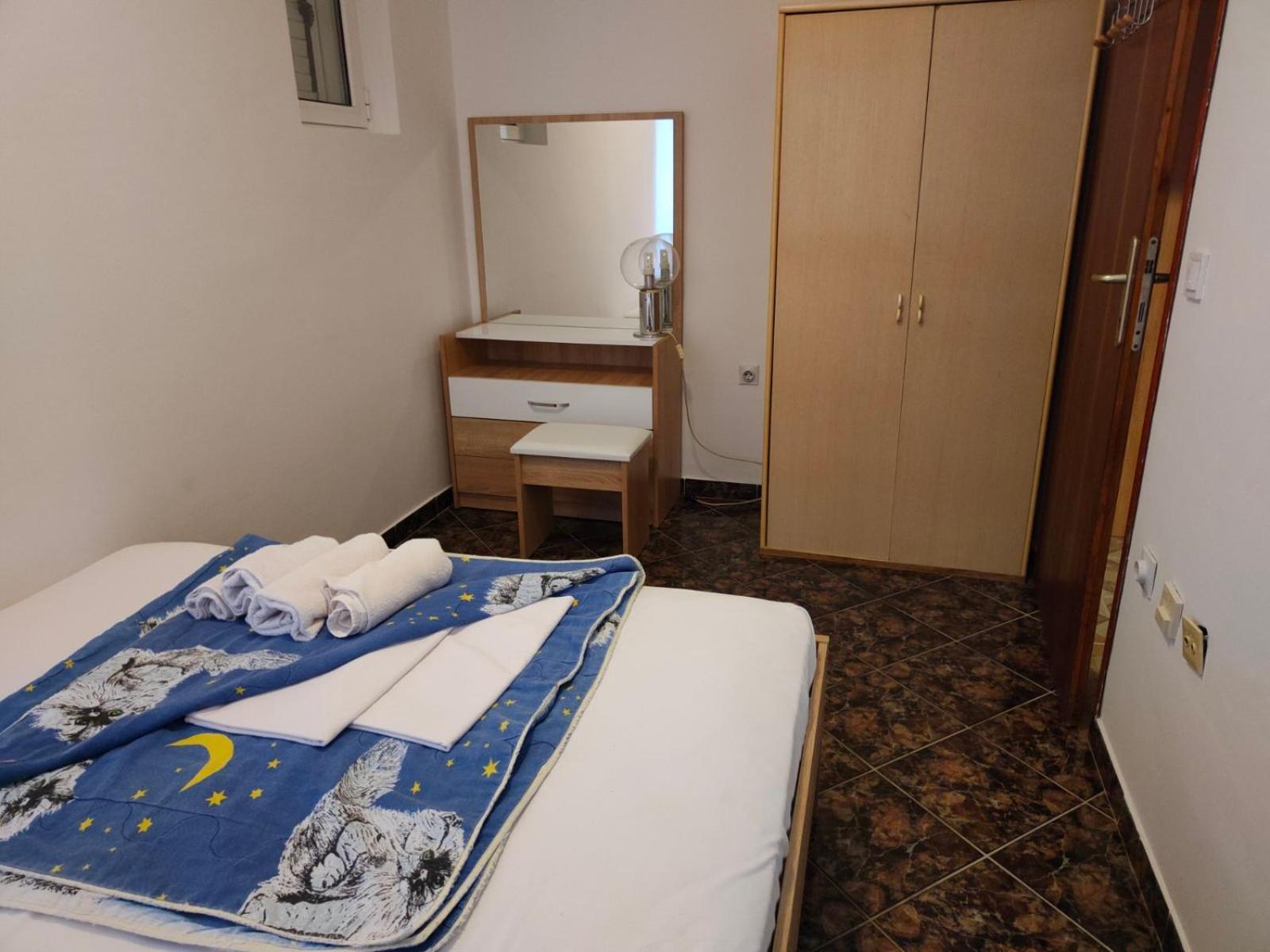 Apartments Drobni Pijesak Petrovac Phòng bức ảnh