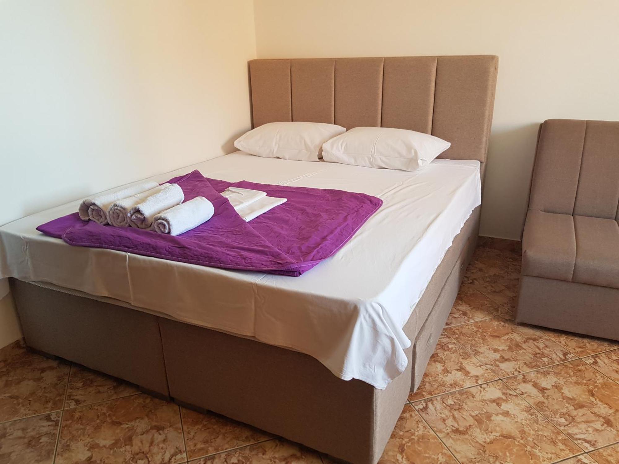 Apartments Drobni Pijesak Petrovac Phòng bức ảnh