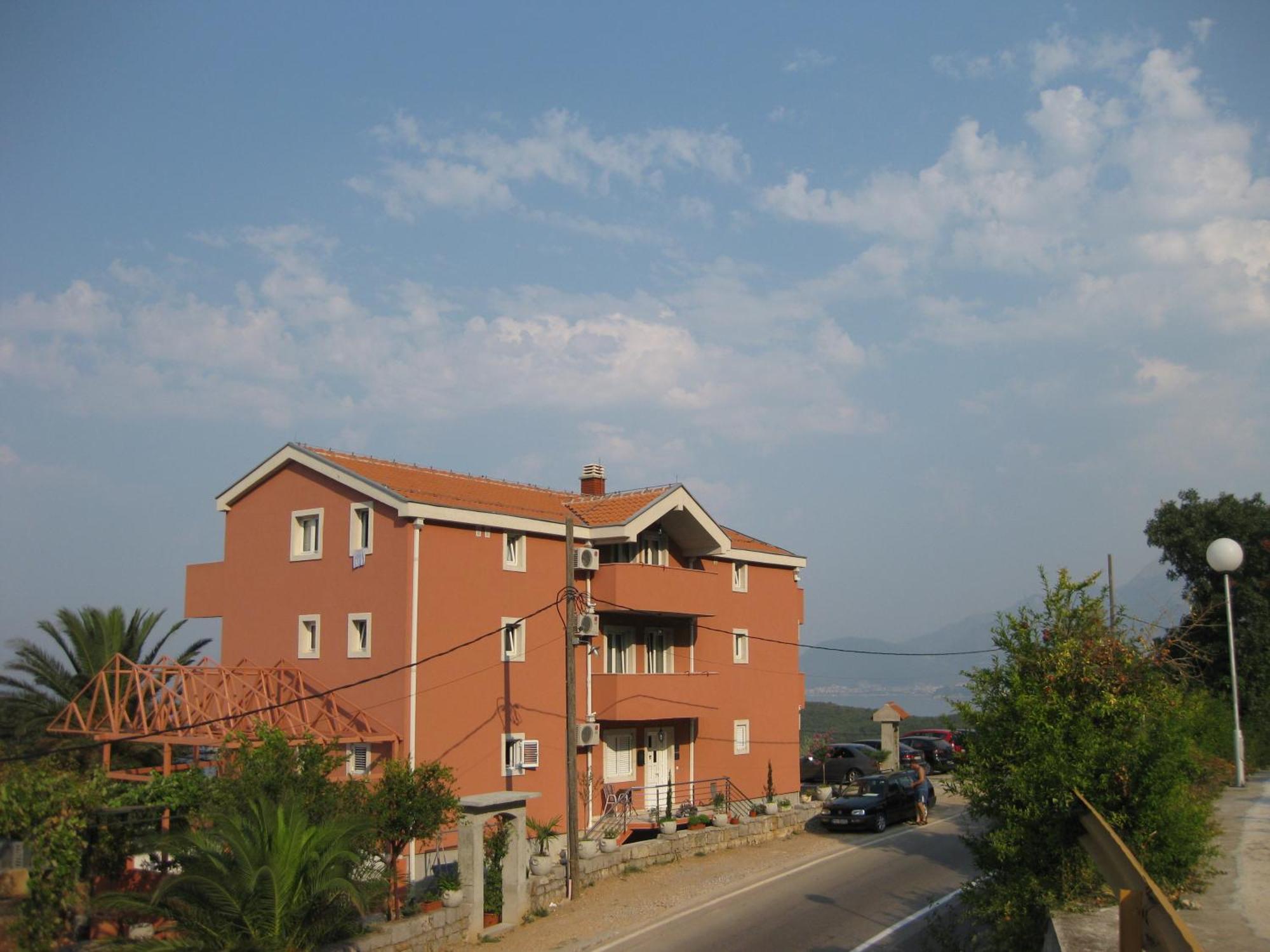Apartments Drobni Pijesak Petrovac Ngoại thất bức ảnh
