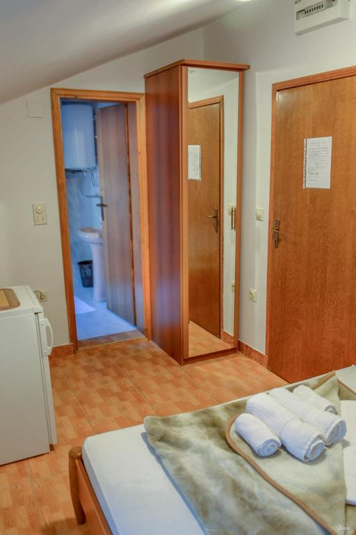 Apartments Drobni Pijesak Petrovac Ngoại thất bức ảnh