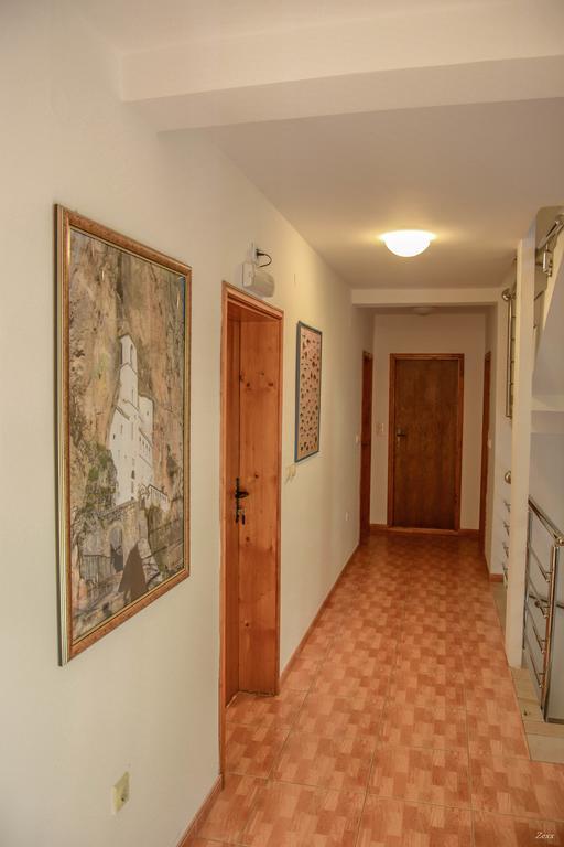 Apartments Drobni Pijesak Petrovac Ngoại thất bức ảnh