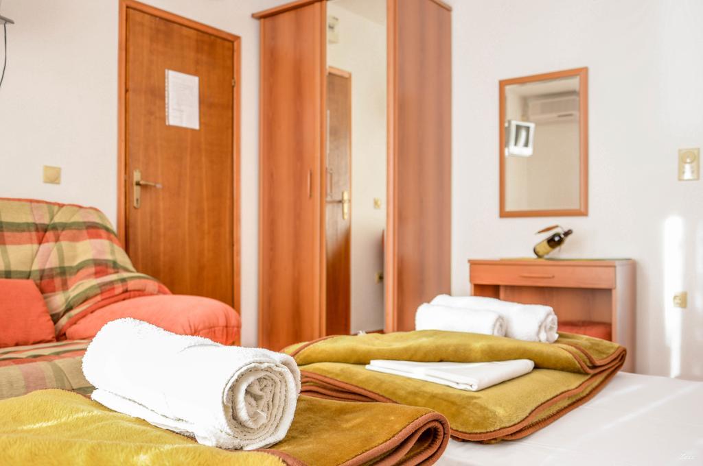 Apartments Drobni Pijesak Petrovac Ngoại thất bức ảnh
