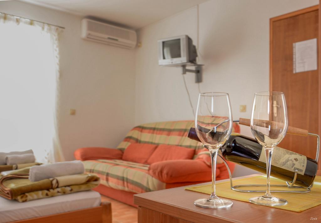 Apartments Drobni Pijesak Petrovac Ngoại thất bức ảnh