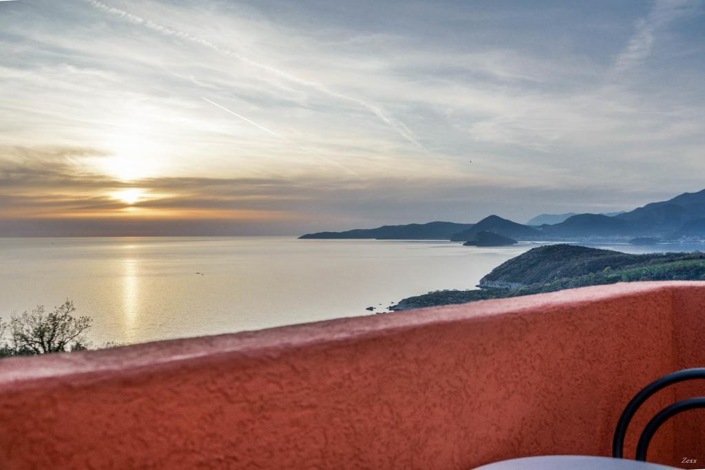 Apartments Drobni Pijesak Petrovac Phòng bức ảnh