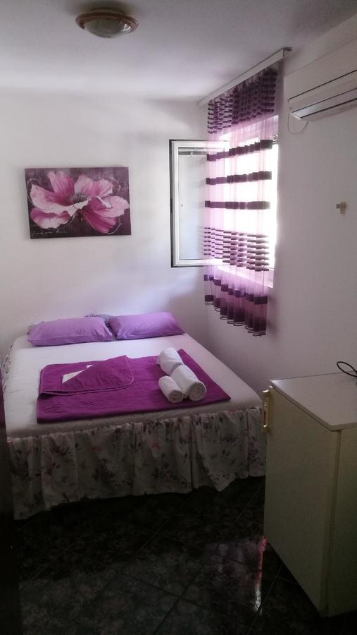 Apartments Drobni Pijesak Petrovac Ngoại thất bức ảnh
